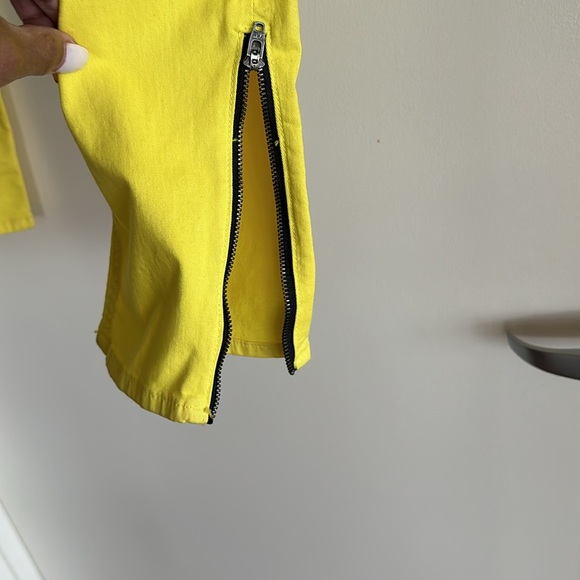 Jean - Picture 8 of 13